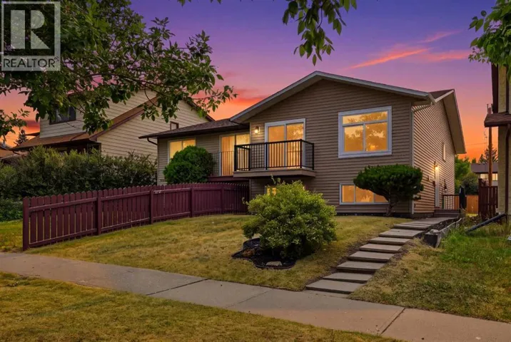 1387 Berkley Drive NW, Calgary, Alberta T3K1T5