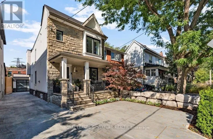 UPPER - 58 CARRICK AVENUE, Toronto (Corso Italia-Davenport), Ontario M6N3J5