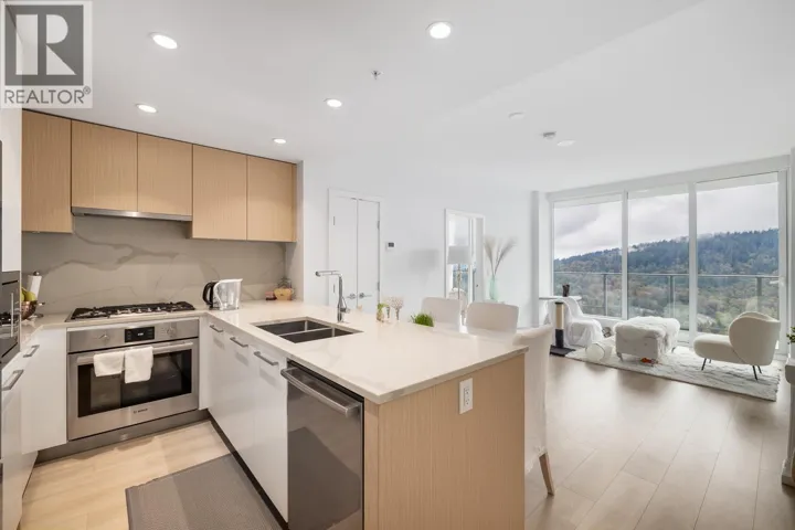 3002 567 CLARKE ROAD, Coquitlam, British Columbia V3J0K7