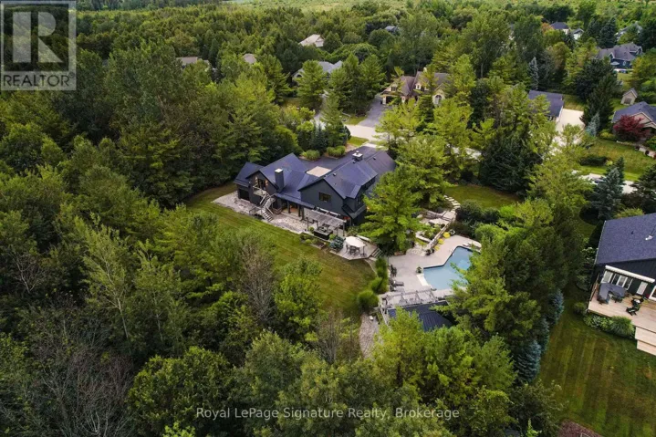 21 TRAILS END, Collingwood, Ontario L9Y5B1