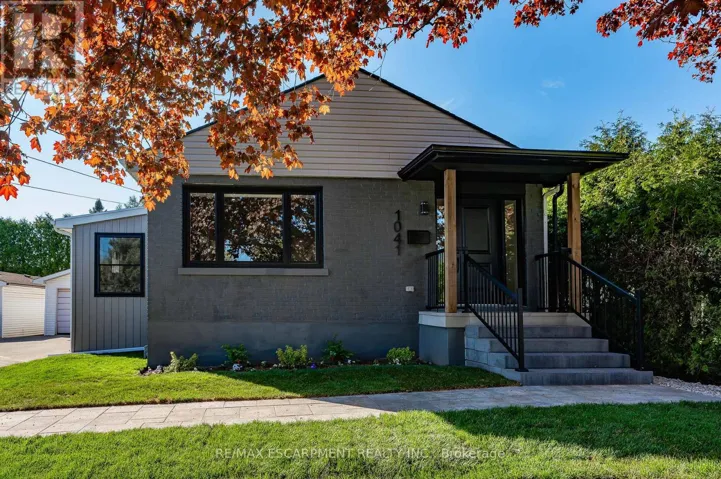 1041 SHEPHERD'S DRIVE, Burlington (LaSalle), Ontario L7T3R4