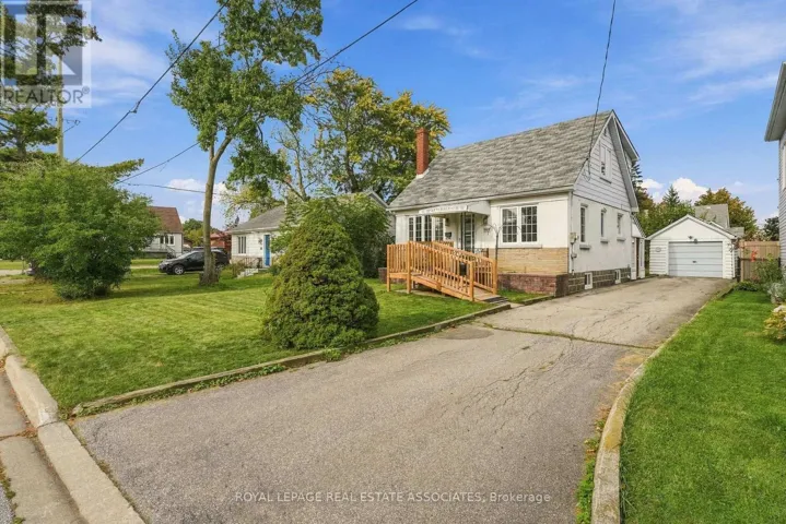 989 PELHAM AVENUE, Mississauga (Lakeview), Ontario L5E1L1