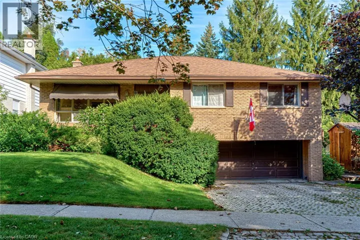 8 BONNYLYN Drive, Kitchener, Ontario N2M1S6