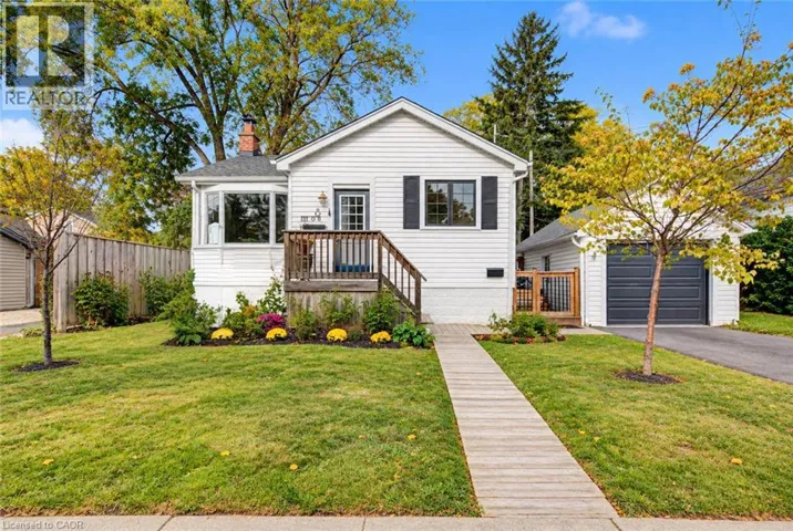 8 PEEL Street N, Dundas, Ontario L9H2Z7
