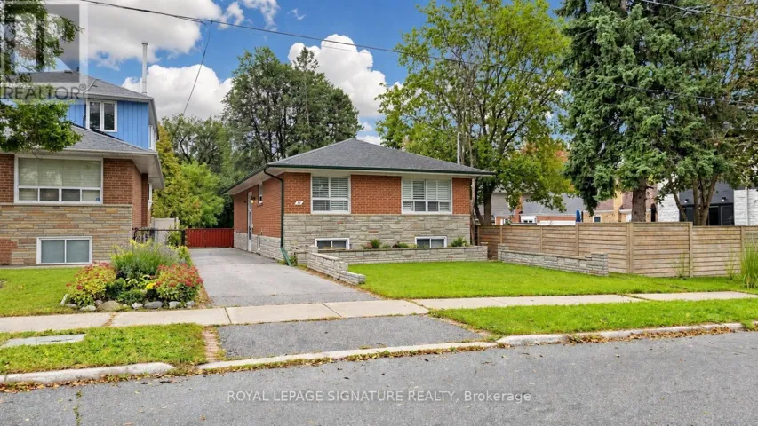35 FLORENS AVENUE, Toronto (Clairlea-Birchmount), Ontario M1L1R7