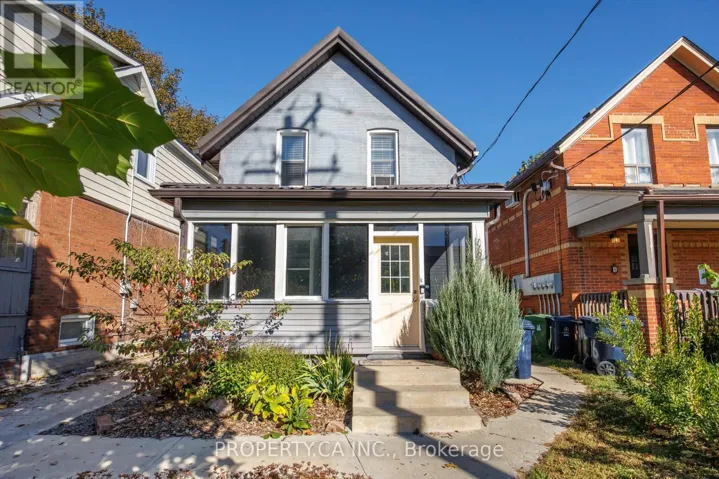112 STEPHENSON AVENUE, Toronto (East End-Danforth), Ontario M4C1G4