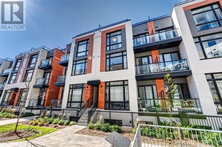 1227 - 8 DAVID EYER ROAD, Richmond Hill, Ontario L4S0N3