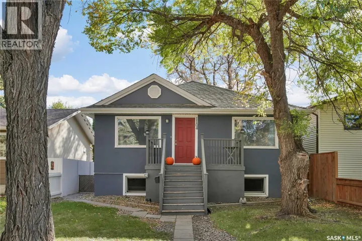 1104 4th STREET E, Saskatoon, Saskatchewan S7H1K8