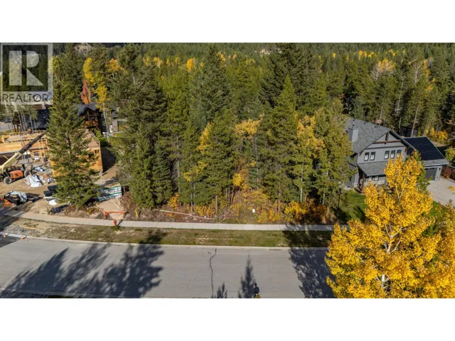1520 Quartz Crescent, Golden, British Columbia V0A1H0