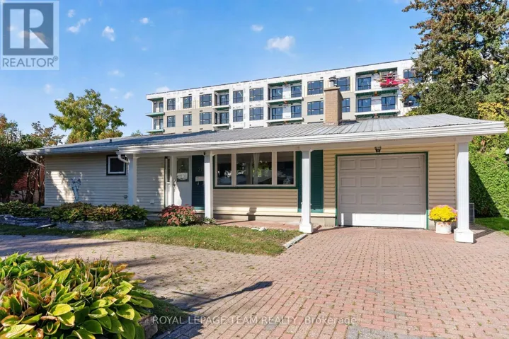 21 ELTERWATER AVENUE, Ottawa, Ontario K2H5J1