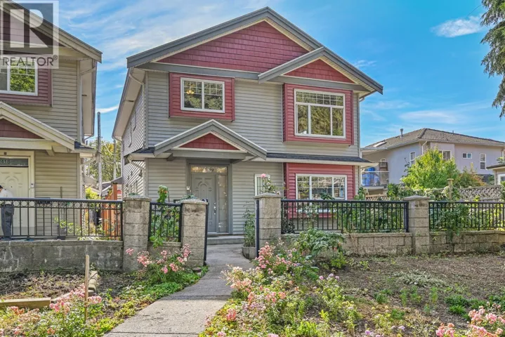 2410 E 19TH AVENUE, Vancouver, British Columbia V5M2R9