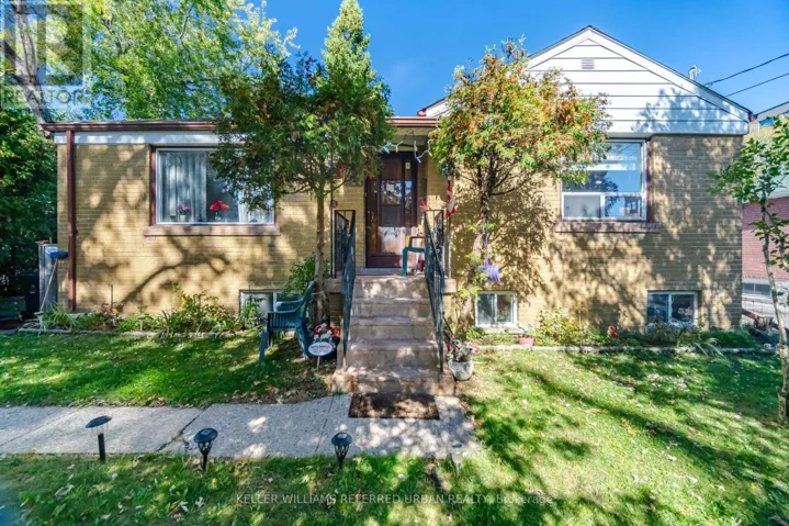14 VERWOOD AVENUE, Toronto (Clanton Park), Ontario M3H2K8