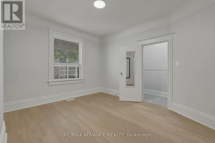 82A AUGUSTA AVENUE, Toronto (Kensington-Chinatown), Ontario M5T2L1