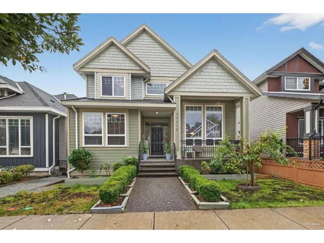 Avenue 17372 64A AVENUE, Surrey, British Columbia V3S2H8