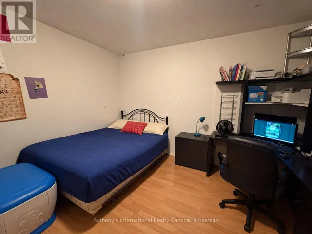 780