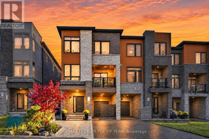 233 VIVANT STREET, Newmarket (Woodland Hill), Ontario L3X0K9