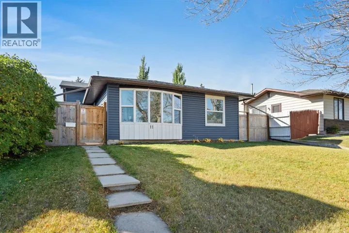 11 Berwick Hill NW, Calgary, Alberta T3K1C4