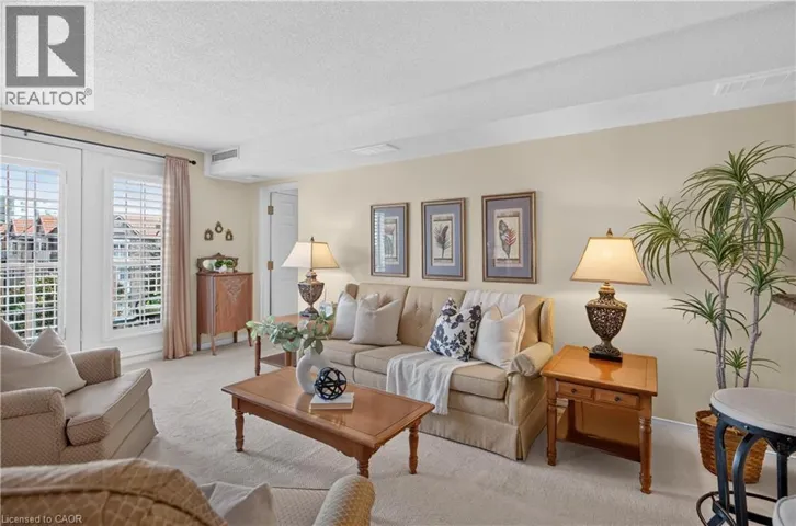 216 W PLAINS Road Unit# B404, Burlington, Ontario L7T4K8