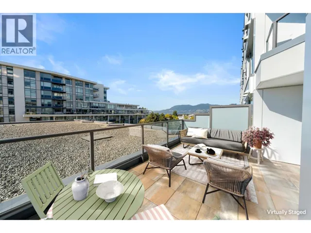703 2201 PINE STREET, Vancouver, British Columbia V6J5E7