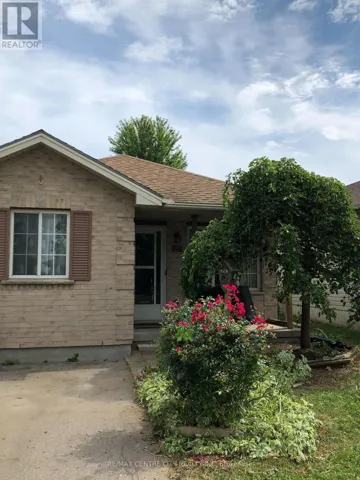 21 JUNO DRIVE, St. Thomas, Ontario N5R6C3