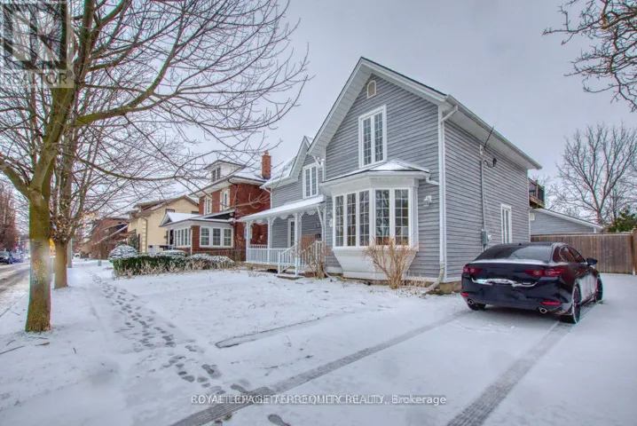 19 MILL STREET N, Brampton (Downtown Brampton), Ontario L6X1S5