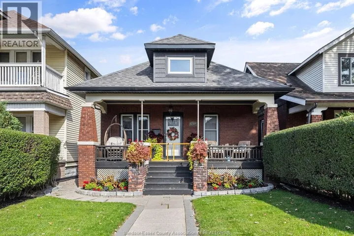 1248 GLADSTONE AVENUE, Windsor, Ontario N8X3H3