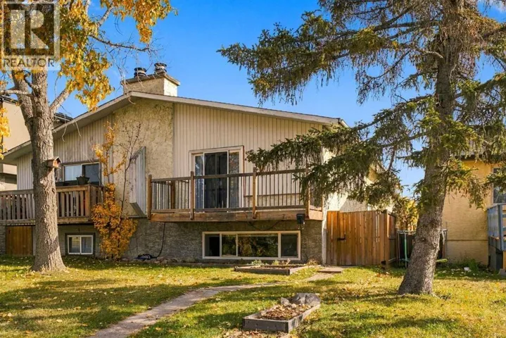 4646 80 Street NW, Calgary, Alberta T3B2P3