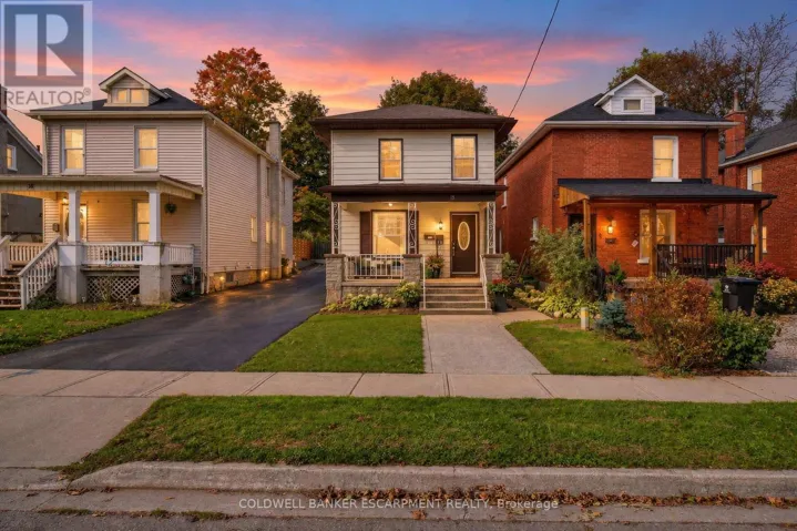 18 LOWREY AVENUE N, Cambridge, Ontario N1R5A2
