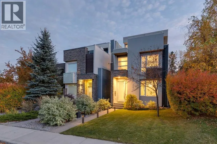 2207 32 Avenue SW, Calgary, Alberta T2T1X2