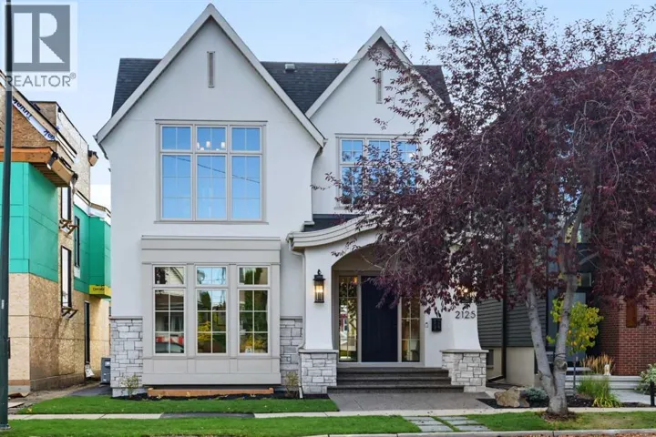 2125 Bowness Road NW, Calgary, Alberta T2N3L2