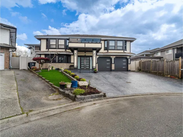 7078 126A STREET, Surrey, British Columbia V3W6G3