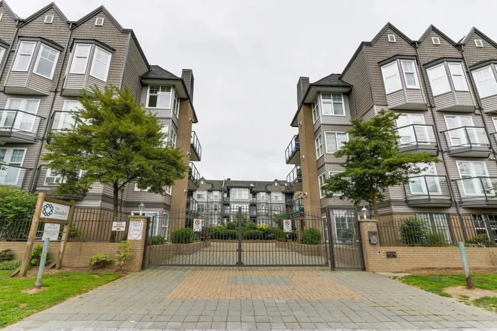 217 20200 56 AVENUE, Langley, British Columbia V3A8S1