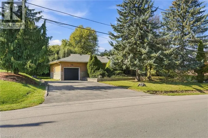 904 MONTGOMERY Drive, Ancaster, Ontario L9G3H9