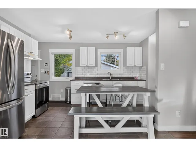 9612 163 ST NW, Edmonton, Alberta T5P3M8