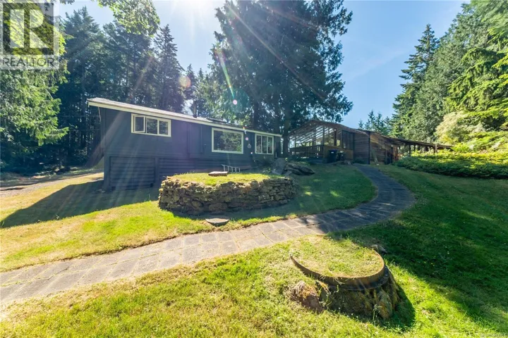 336 Hemlock Ave, Gabriola Island, British Columbia V0R1X1