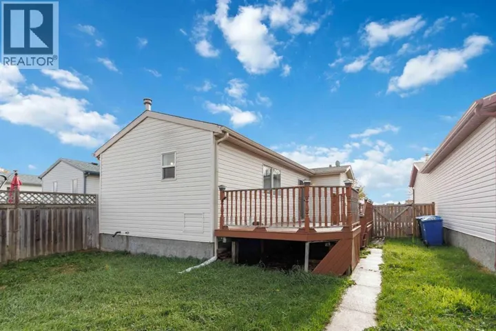201 Black Bear Crescent, Fort McMurray, Alberta T9K2J5