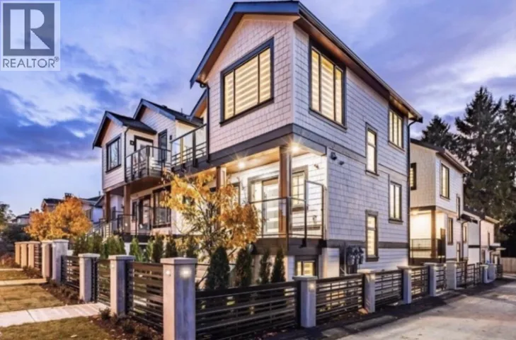 5439 KILLARNEY STREET, Vancouver, British Columbia V5R3W3
