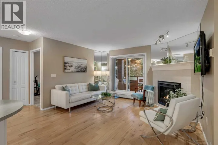 215, 10 Sierra Morena Mews SW, Calgary, Alberta T3H3K5