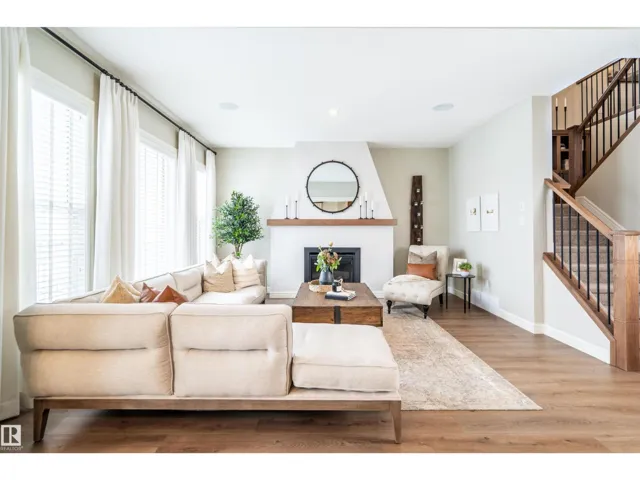 1611 14 ST NW, Edmonton, Alberta T6T2S2