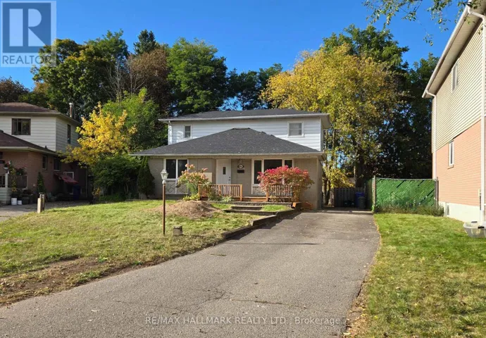 46 COLLINS CRESCENT, Aurora (Aurora Heights), Ontario L4G2W2