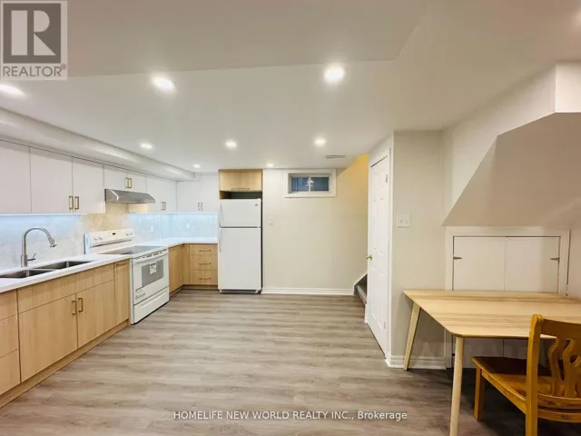 16 MARION CRESCENT, Markham (Raymerville), Ontario L3P6E7