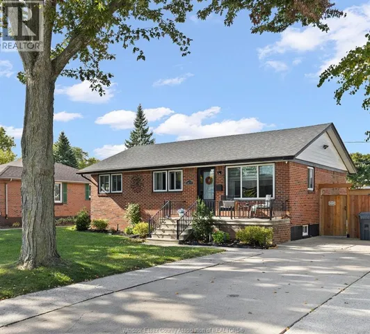 3477 Maisonneuve AVENUE, Windsor, Ontario N9E1Y9