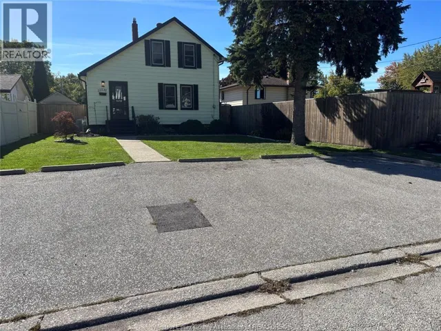 12535 BALLARD STREET, Tecumseh, Ontario N8W1J4