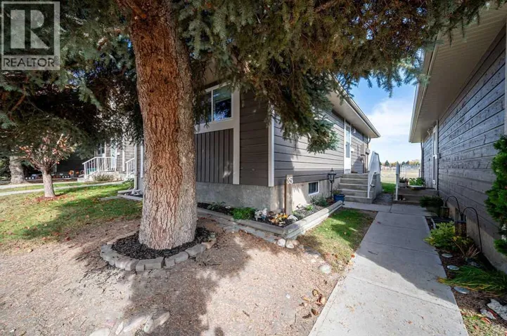 35, 14736 Deerfield Drive SE, Calgary, Alberta T2J5Y1