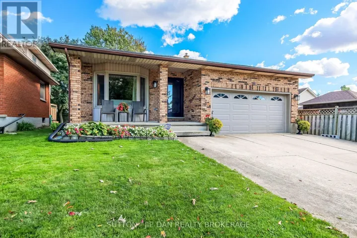 28 COUNTRY CLUB LANE, London South (South Q), Ontario N6C5R8