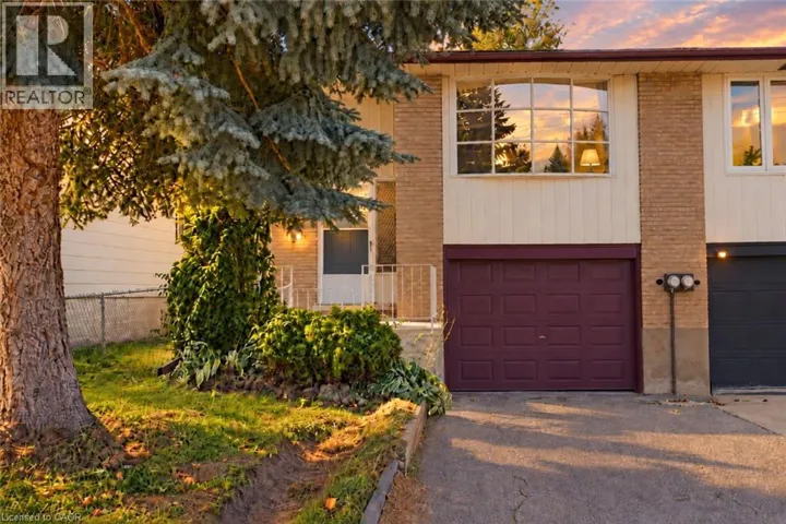 427 LAWRENCE Avenue, Kitchener, Ontario N2M1Y7