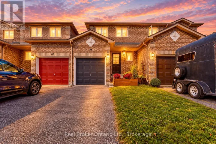 44 MONARCHY STREET, Barrie (Innis-Shore), Ontario L4M7K1