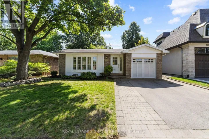 220 CHEBUCTO DRIVE, Oakville (FD Ford), Ontario L6J5P9