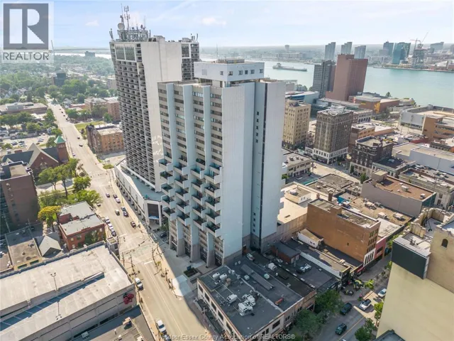 380 PELESSIER STREET Unit# 1201, Windsor, Ontario N9A6V7