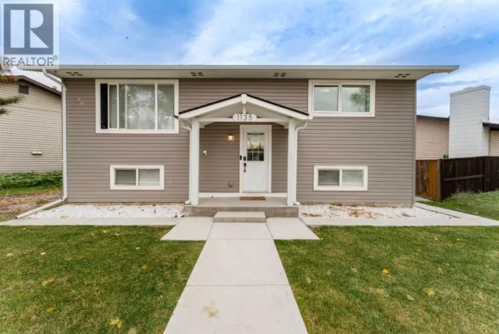 1135 penrith Crescent SE, Calgary, Alberta T2A2H8